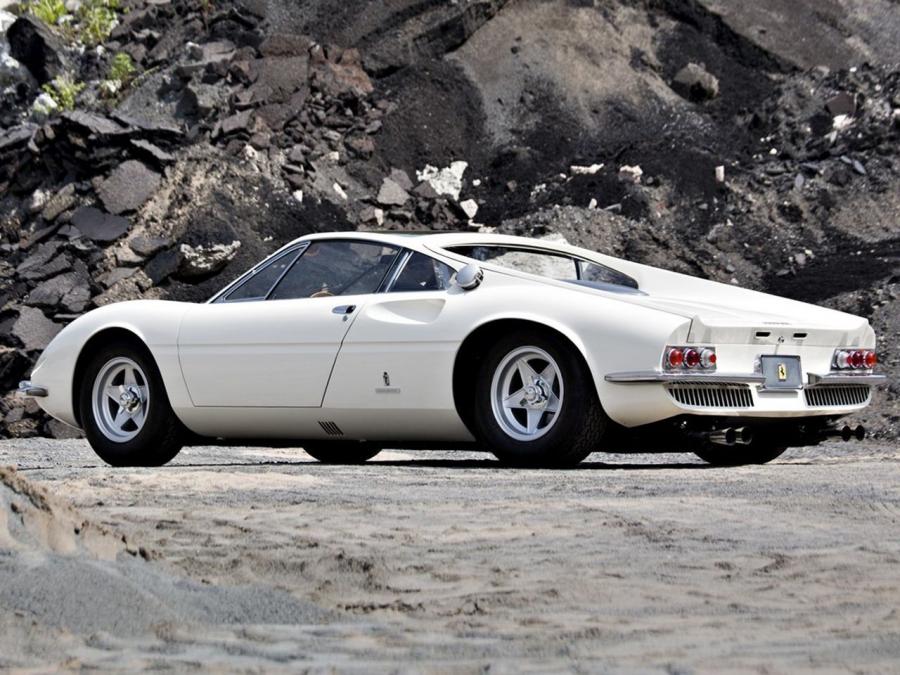  Ferrari 365 P Berlinetta Speciale 1966 года  (фото 4 из 22)